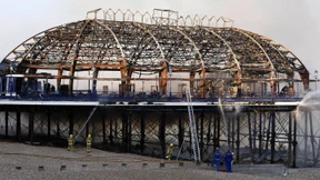 Niedergebrannt bis aufs Gerippe