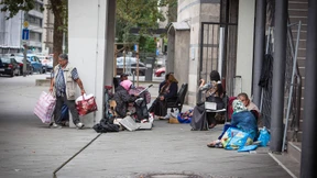 Roma ziehen in Privatwohnungen