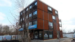 Studentenbude im Schiffscontainer