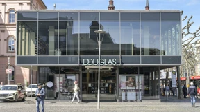 Douglas will noch vor Ostern an die Börse