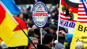 Schulter an Schulter mit den Radikalen 