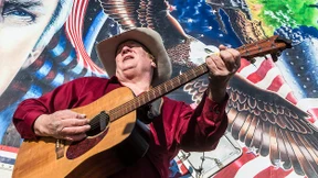 Die Katze heißt Covfefe