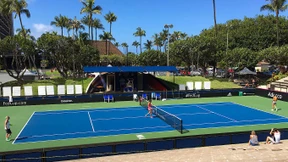 Blütenketten und Feuerstäbe