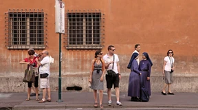 Labern an der Haltestelle