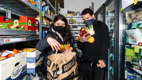 Zehn Minuten bis zur Tür: Der knallharte Konkurrenzkampf der Lieferdienste