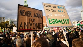 Geldstrafe für „From the River to the Sea“-Rufe