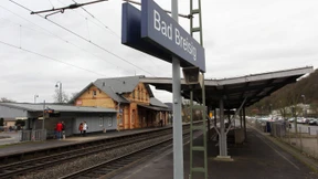 Bahn muss 1.900 Bahnhöfe nachrüsten