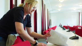 Schulpolitik und Wäscheberge