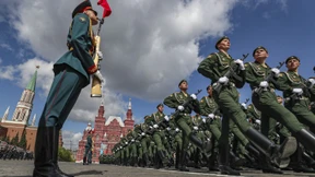 Der russische Fuß im Genick der Unterworfenen