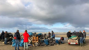 Angespülte Container in den Niederlanden