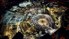 Luxus-Hadsch in Suiten mit Blick auf die Kaaba