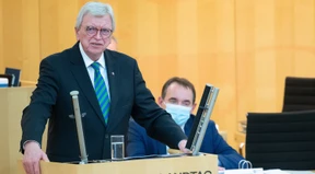 Bouffier fordert finanzielle Hilfe vom Bund für Flüchtlingsbetreuung