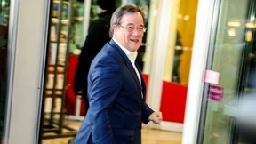 Laschet verteidigt sich gegen Kritik