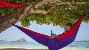 Im Urlaub billig ins Netz