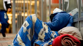 Rumänische Bettler und Little Homes