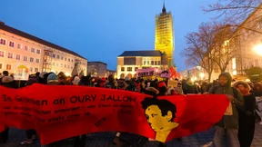 Tausende demonstrieren in Gedenken an Oury Jalloh
