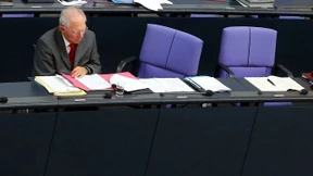 Kritik am Haushalt ohne neue Schulden