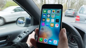 Handy-Sünder am Steuer im Visier