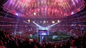 Vor dem Stadion ist im Stadion