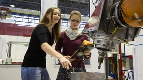 Vom Lego-Kind zur Maschinenbauerin