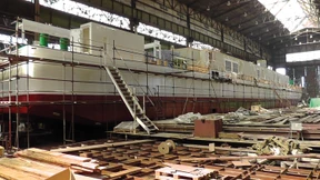 Ein schwimmendes Kraftwerk für den Hamburger Hafen