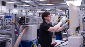 Daimler baut Batteriefabrik in China