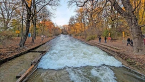 Warum hat der Münchner Eisbach keine Welle mehr?