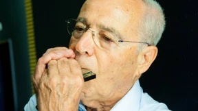 Die Mundharmonika  rettete ihm das Leben