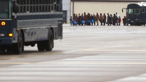 Rein ins Flugzeug, raus aus Afghanistan