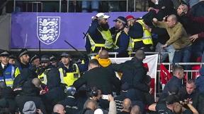 Schlagstöcke auf der Tribüne