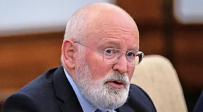 Zurück nach Den Haag