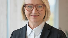 Revoluzzerin mit unangenehmen Botschaften