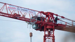 VW zeigt Klimaaktivisten an