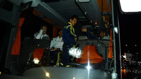 Unbekannte beschießen Bus von Fenerbahce