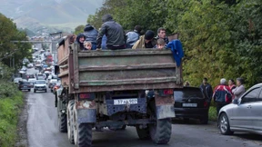 Armenier fliehen weiter aus Nagornyj Karabach