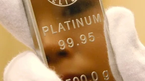Platin bleibt billiger als Gold 