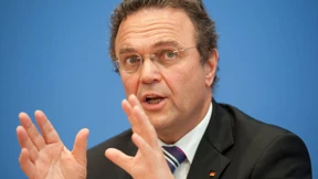 Friedrich für Stärkung des Verfassungsschutzes