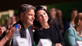 Habeck und Baerbock schwören Partei auf Wahlkampf ein