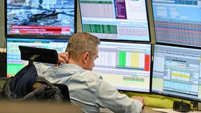 Raus aus russischen Titeln