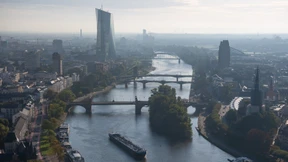 Die EZB sollte trotz sinkender Inflation Kurs halten