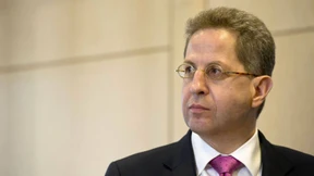 Verfassungsschutz-Chef Maaßen verteidigt Strafanzeige