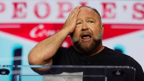 Alex Jones im Bieterkrieg