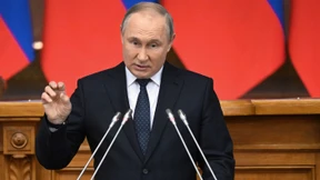 Drohgebärden kaschieren Spannungen im Moskauer Regime