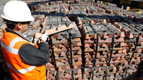 Anleger greifen wieder vermehrt zu