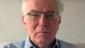 Was sehen die Pilger am Portal?