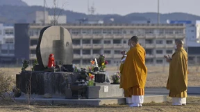 Kaiser Naruhito dankt und mahnt