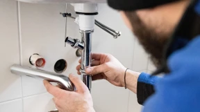 „Die Politik darf sich von Klempnern ruhig mal eine Scheibe abschneiden“