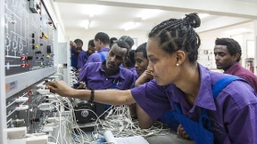 Entwicklung und Sicherheit gehören zusammen