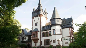 Mitbieten für eine Villa in der Nachbarschaft