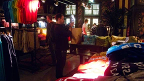 Beschwerden über Mitarbeiterüberwachung bei Hollister